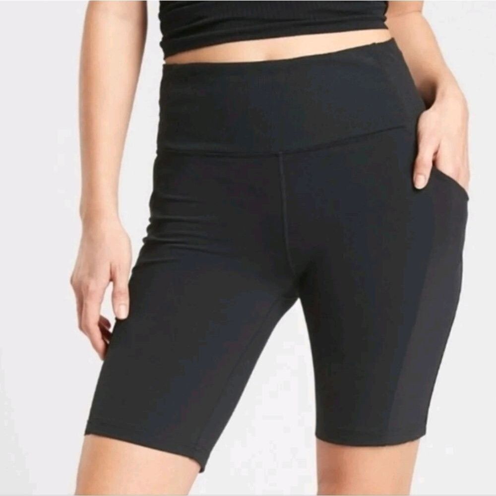 Athleta Women's Excursion Hybrid 9 Inch Bike Shorts Black 446628 S Small